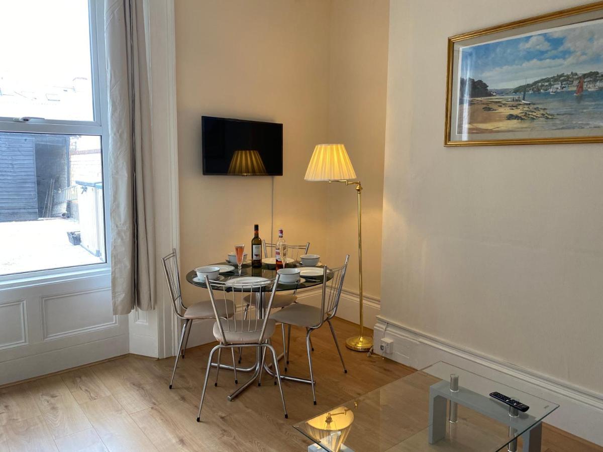 Serviced Property Apartment 1 Plymouth Buitenkant foto